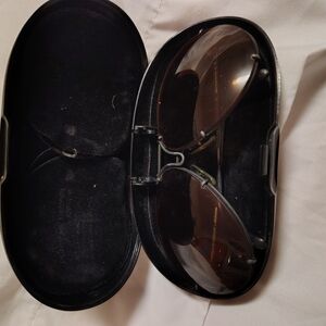 Ray-Ban Black Sunglasses with Clamshell Case